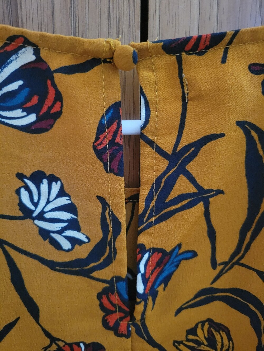 Maurices Floral Tie Cuff Blouse XXL - Picture 5 of 12